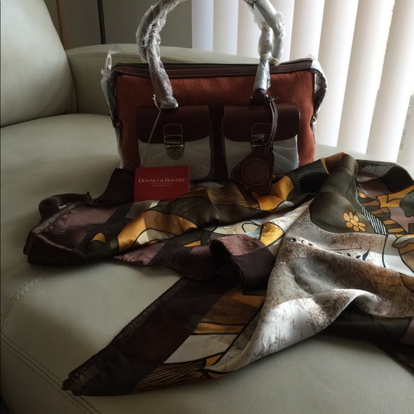Dooney & Bourke Handbag - Picture 2 of 4